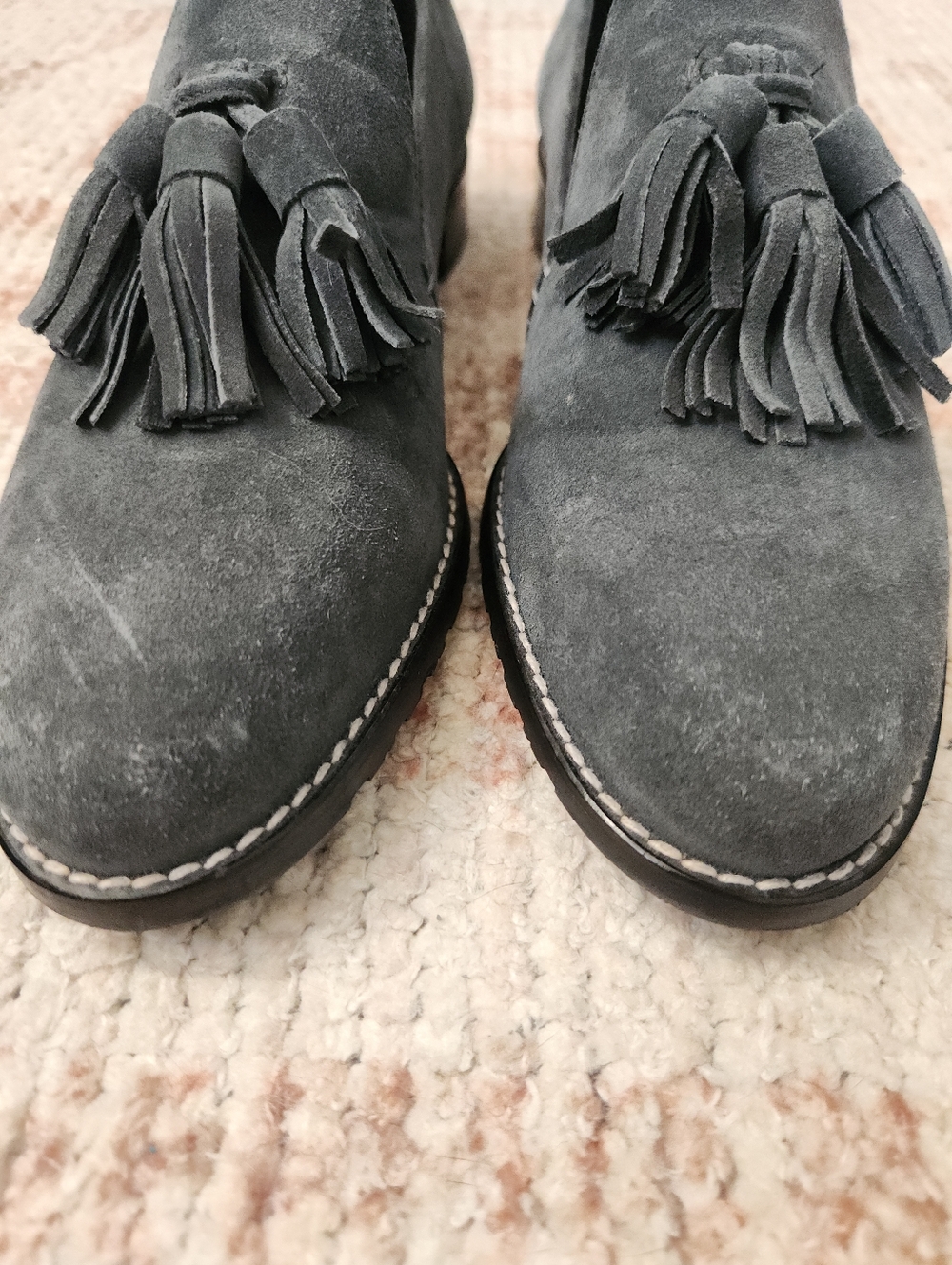 Stuart Weitzman Suede Tassel Loafers Size 7 Minimal Classic Flats - Picture 10 of 10